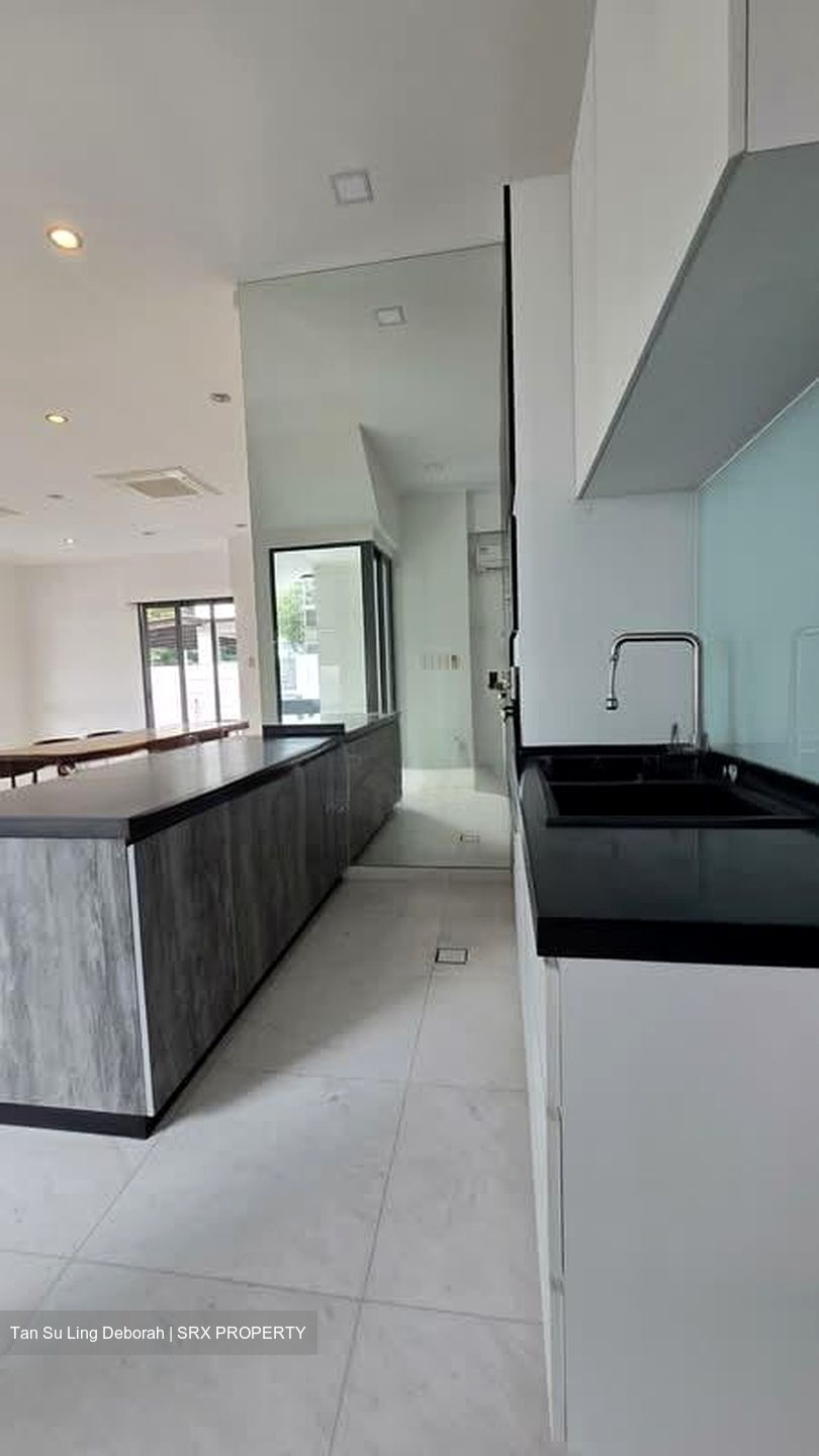 Ponggol Twenty-fourth Avenue (D19), Detached #564634471